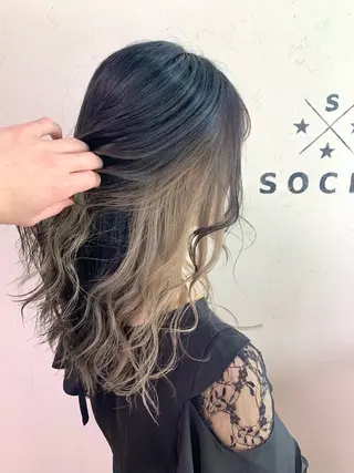 ミディアム 山﨑 大二郎のヘアスタイル
