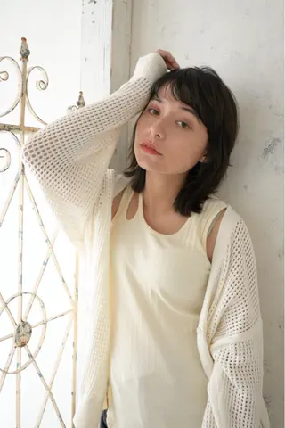 ミディアム 安樂 優希のヘアスタイル