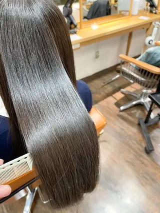 ロング 髪質改善 suzukiのヘアスタイル