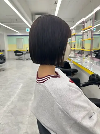 ショート カラー Over hair_ misakiのヘアスタイル