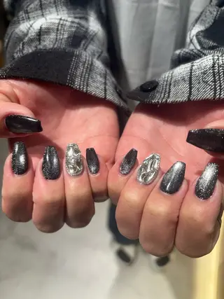 ネイル Miura.H 🦋🫧のネイルデザイン