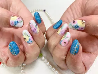 ネイル 手塚 里奈のネイルデザイン