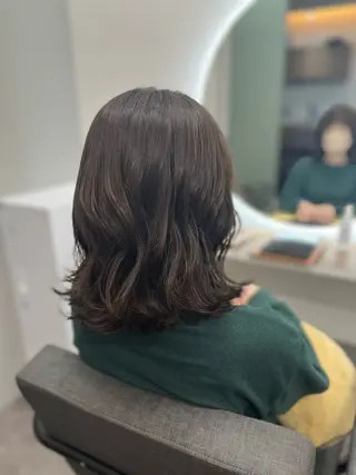 セミロング カラー 下野 悠也のヘアスタイル