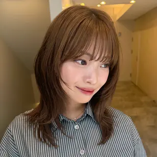 ミディアム カラー 顔周りレイヤー꙳⋆ ミディアム⌇SAKIのヘアスタイル