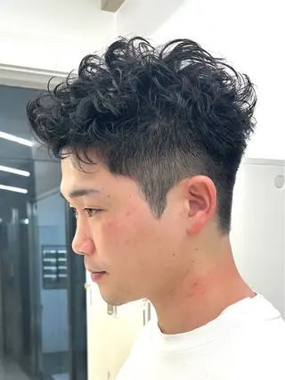 ショート パーマ メンズ Vir by browのヘアスタイル