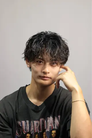 ショート パーマ ヘアアレンジ メンズ 🔥ニュアンス フェザー小林海斗🔥のヘアスタイル