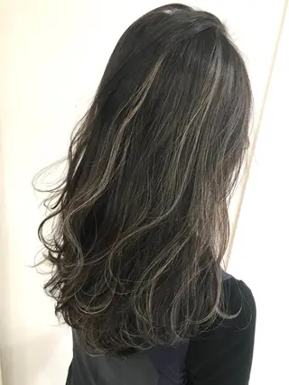 ロング カラー 若杉 諒のヘアスタイル