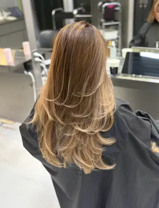 ロング Kotomi 🇺🇸💋のヘアスタイル