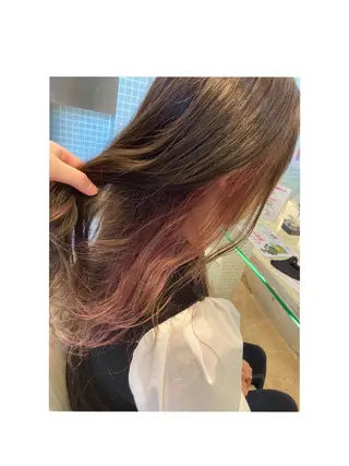 カラー 安永 里帆のヘアスタイル