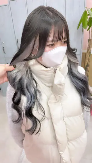 ロング カラー ブリーチ特化🌈 MANATOのヘアスタイル