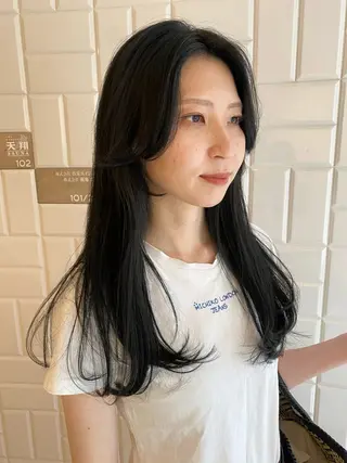 ロング みやけ ひなのヘアスタイル