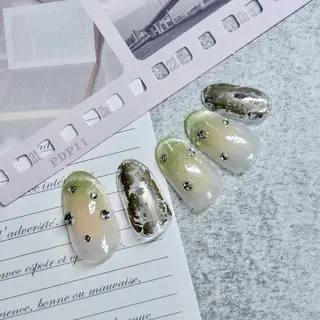 ネイル 一人ひとりに寄り添う 施術🌈IRiS🪽のネイルデザイン