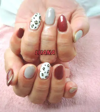 ネイル LUANA TAKAHASHIのネイルデザイン