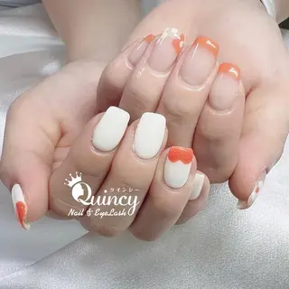 ネイル Quincy ネイル&アイラッシュのマツエク・マツパデザイン