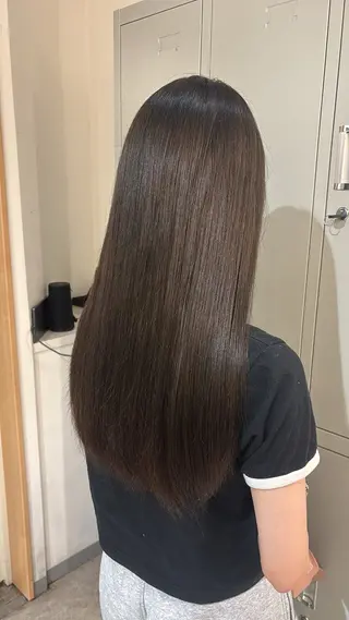 ロング 🍈暗髪艶カラー /🥣韓国風カラーのヘアスタイル
