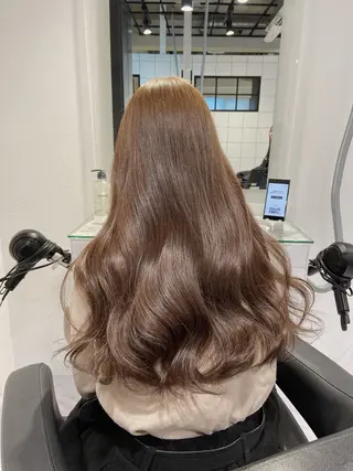セミロング カラー センターパート特化 井上健太のヘアスタイル