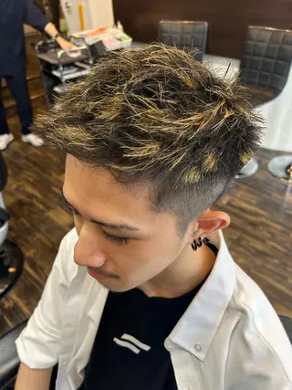 ショート カラー メンズ RYOMA (リョーマ)のヘアスタイル