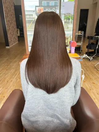 ロング レディースレイヤー× 透明感カラー/紗彩のヘアスタイル