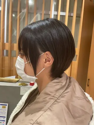 ショート ARMONY秋山輝也 コテ巻き風パーマ特化のヘアスタイル