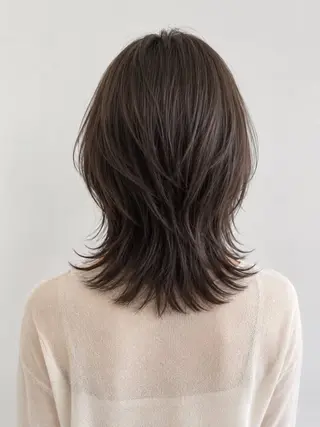 ミディアム カラー 久木原 ゆりのヘアスタイル