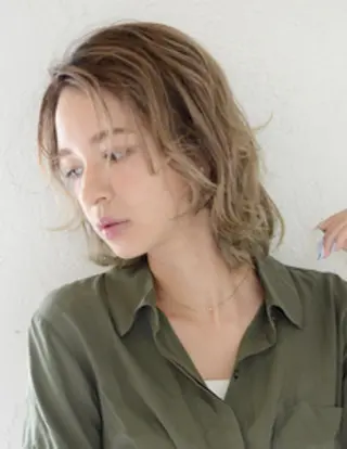 ミディアム 下條 真のヘアスタイル