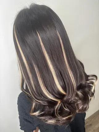 セミロング 横路 めぐみのヘアスタイル