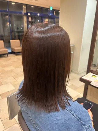 ミディアム カラー 脇野 真琴のヘアスタイル