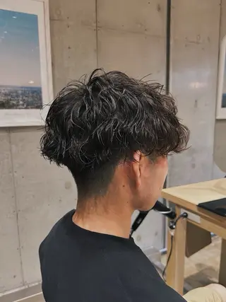 ショート メンズ HIROKI /艶カラー/カットのヘアスタイル