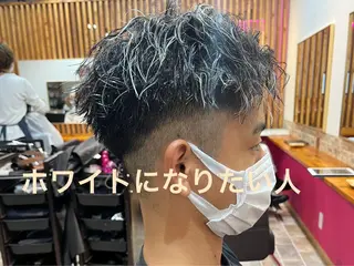 ショート メンズ ヘアカラー&縮毛矯正 STAR☆RIVERのヘアスタイル