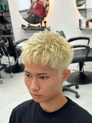 カラー メンズ KanedaRio パーマ/フェードのヘアスタイル