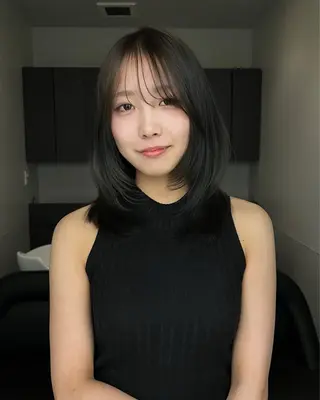 ミディアム レイヤーカット ショートYUKIのヘアスタイル
