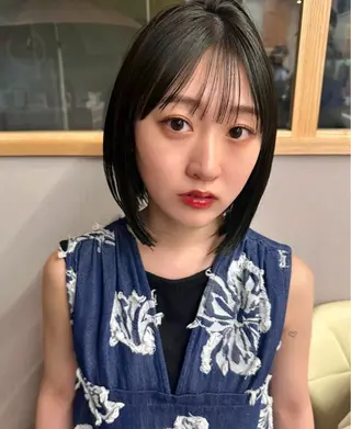 ショート 縮毛矯正/暖色カラー ピンクベージュのヘアスタイル