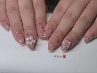 ネイル mikoto 🎀 艶々美フォルムのネイルデザイン