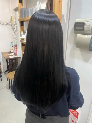 ロング カラー ナチュラルカラー🥨 Yui🤍のヘアスタイル