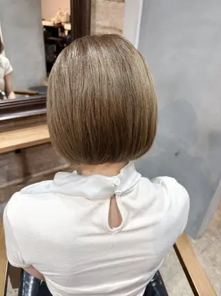 ミディアム 宮原 愛果のヘアスタイル