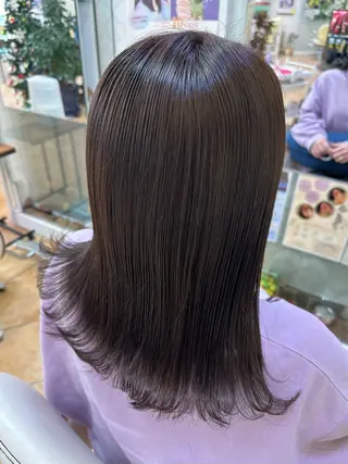 カラー 廣藤 梨花のヘアスタイル