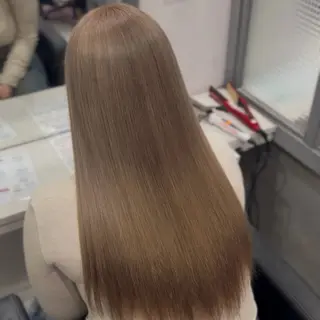 ロング カラー 🦋REISA🦋 エクステ×ハイトーンのヘアスタイル