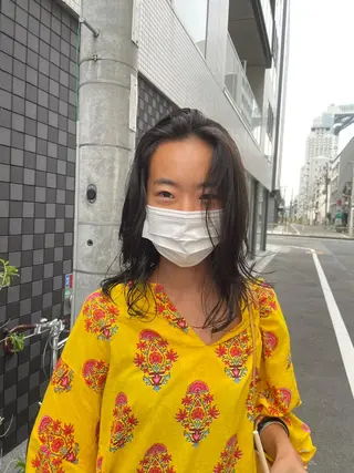 セミロング やまさきえりこ ニュアンスパーマのヘアスタイル