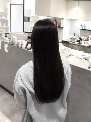 ロング はしもとひより/ブリ ーチ矯正/艶カラーのヘアスタイル