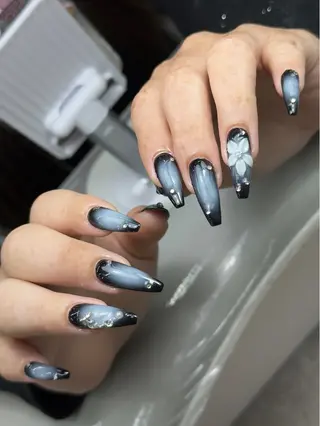 ネイル Blingg NailStudioのネイルデザイン