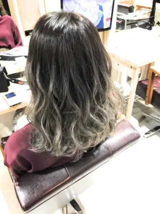 セミロング カラー パーマ ヘアアレンジ バレイヤージュ/ 髪質改善/渡邉悟🌱のヘアスタイル