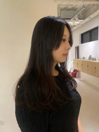 ロング DEEokazaki hina.Oのヘアスタイル