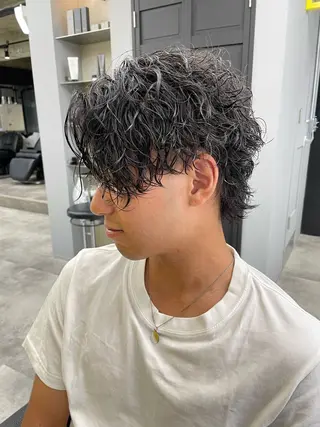 ミディアム パーマ メンズ ショートスタイル RYOSUKEのヘアスタイル