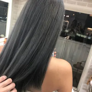 ロング カラー Aujua ソムリエ 勝又舞夏のヘアスタイル