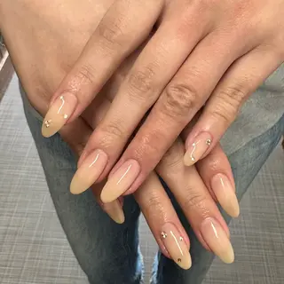 ネイル Ema Nail 梅田店ミキのネイルデザイン
