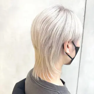 ショート カラー デザインカラー/パー マ🦖外岡咲希🦖のヘアスタイル