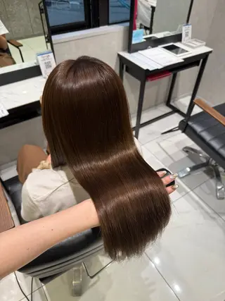 ロング 艶ブラウン/赤み消し /盛れる顔周りのヘアスタイル