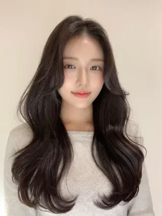 ロング カラー パーマ 巻ける縮毛矯正 Sachi🐰のヘアスタイル