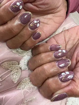 ネイル Luminous ⭐︎のネイルデザイン
