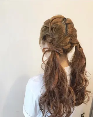ロング ヘアアレンジ mayo 🐄🌈のヘアスタイル